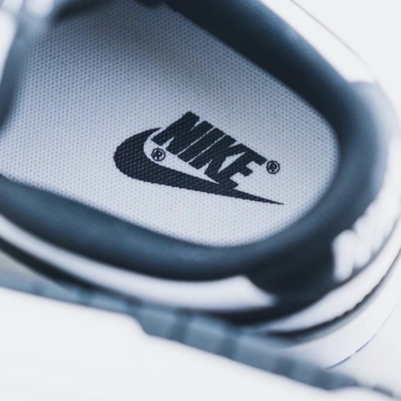 Nike Dunk Low Retro White Black Panda - Picture 9 of 9